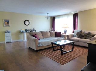 860 Lower Ferry Rd #2-J-209, Ewing, NJ 08628