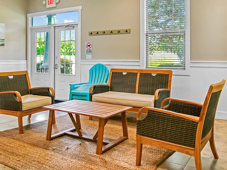 Building's Lounge