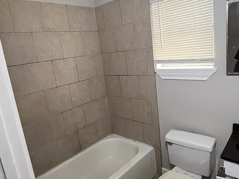 1625 Columbus Ave #B — Photo 7
