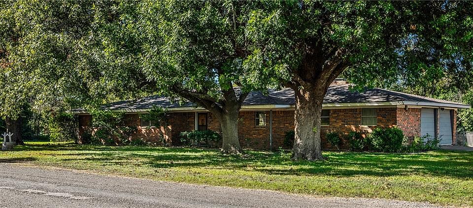 1st image of 301 W Morse Dr