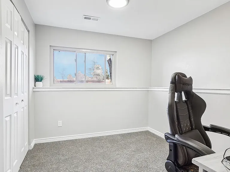 19001 E Oxford Dr — Photo 8