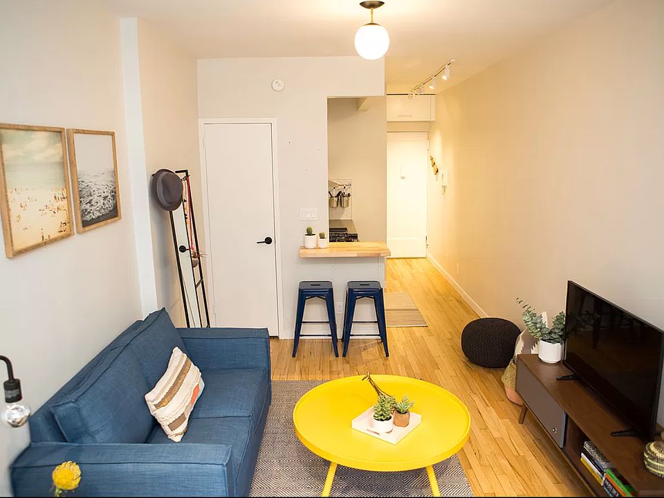 1st image of 312 W 23rd St #T4