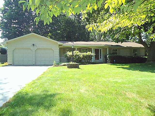 1st image of 21 Pittsford Manor Ln