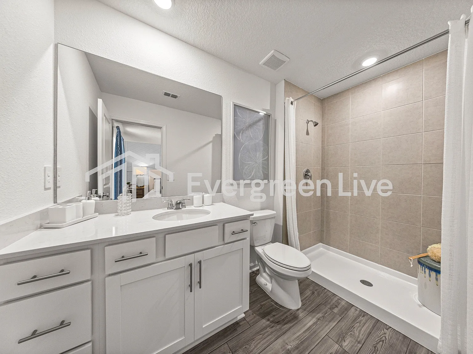 3 bed, 2.5 bath, 1765 sqft, $1,700 — Photo 4