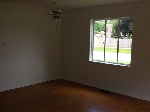 4th image of 8300 Laramie Ave