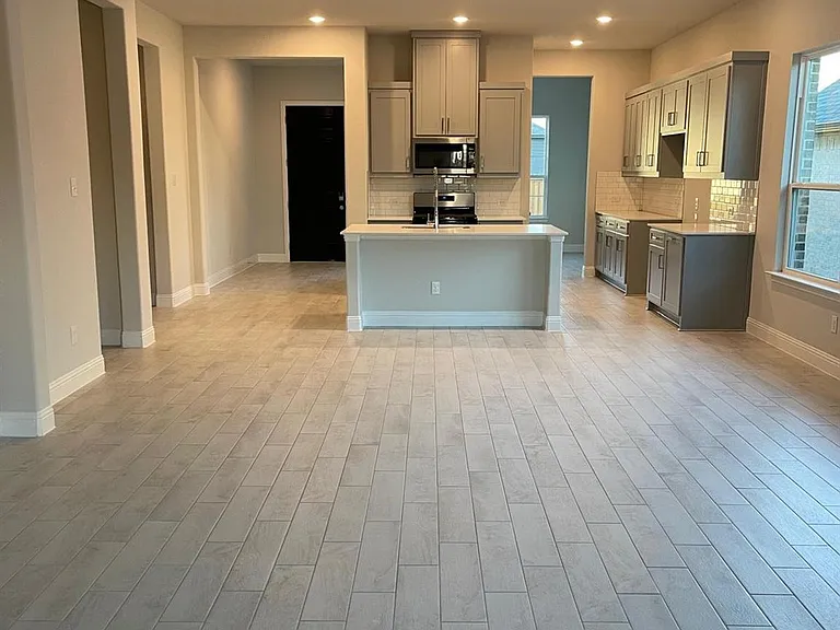 603 Parrino Pkwy — Photo 13