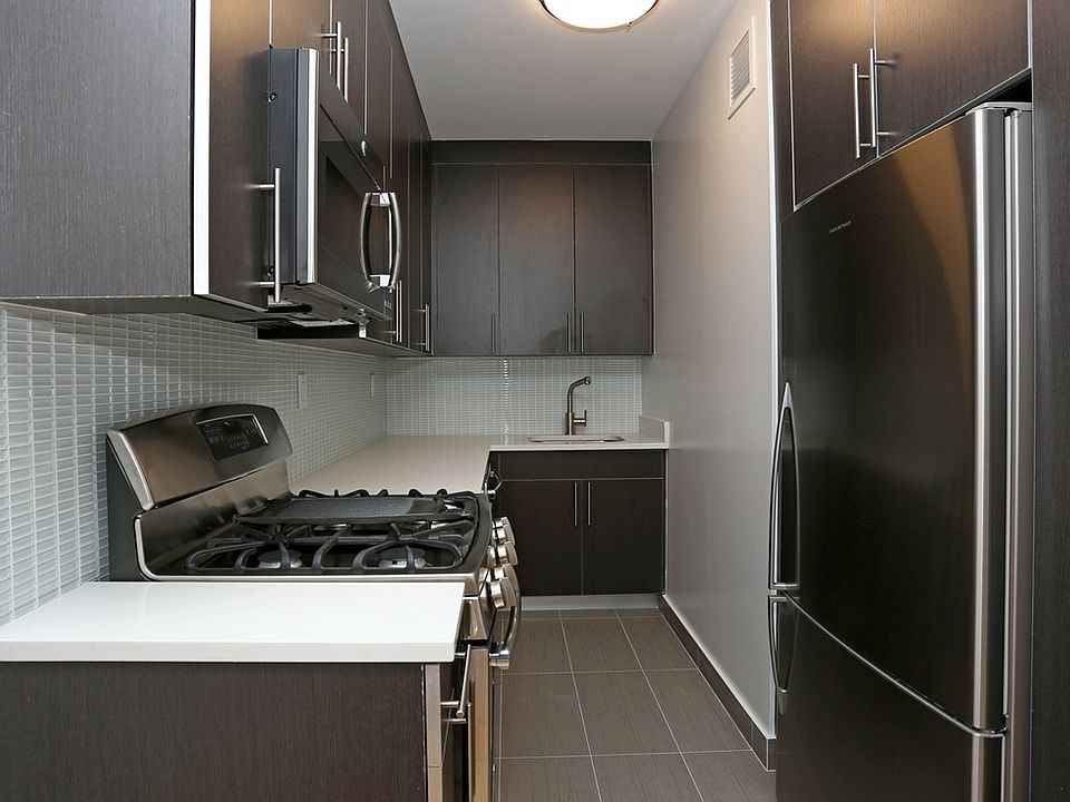 1st image of 410 W 53rd St APT 315