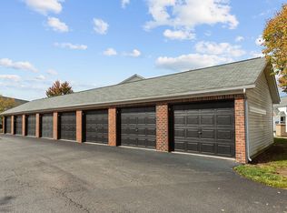 2640 Lakebridge Ln #1-5852P, Hilliard, OH