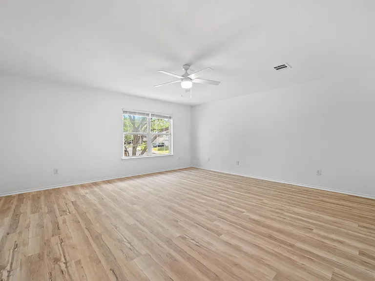 2412 Regal Park Ln — Photo 21