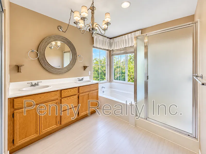 4 bed, 3.0 bath, 2116 sqft, $4,450 — Photo 4