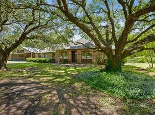 6 Sandy Ln, Taylor, TX 76574