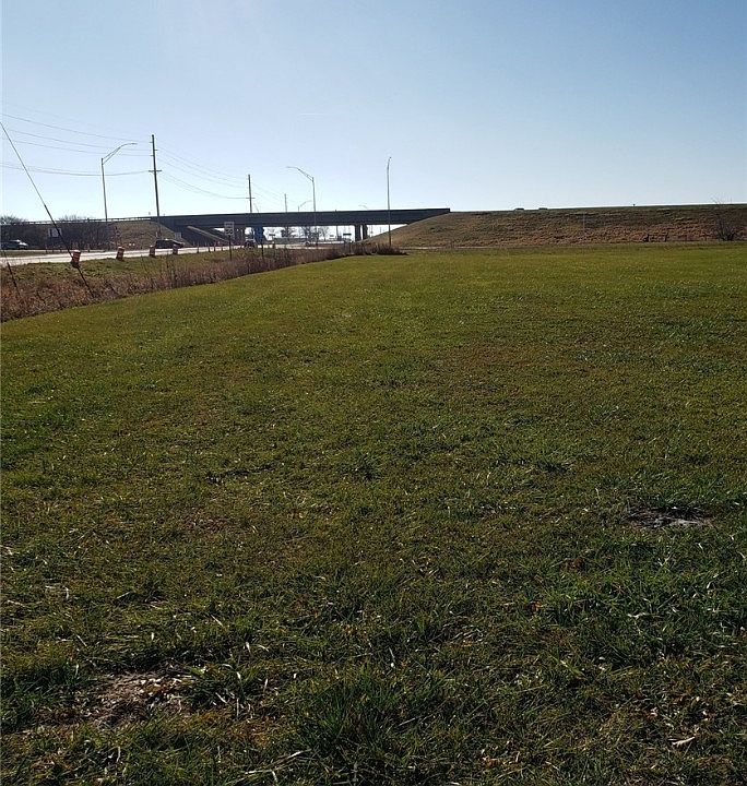 1st image of 0 W Bell Ave