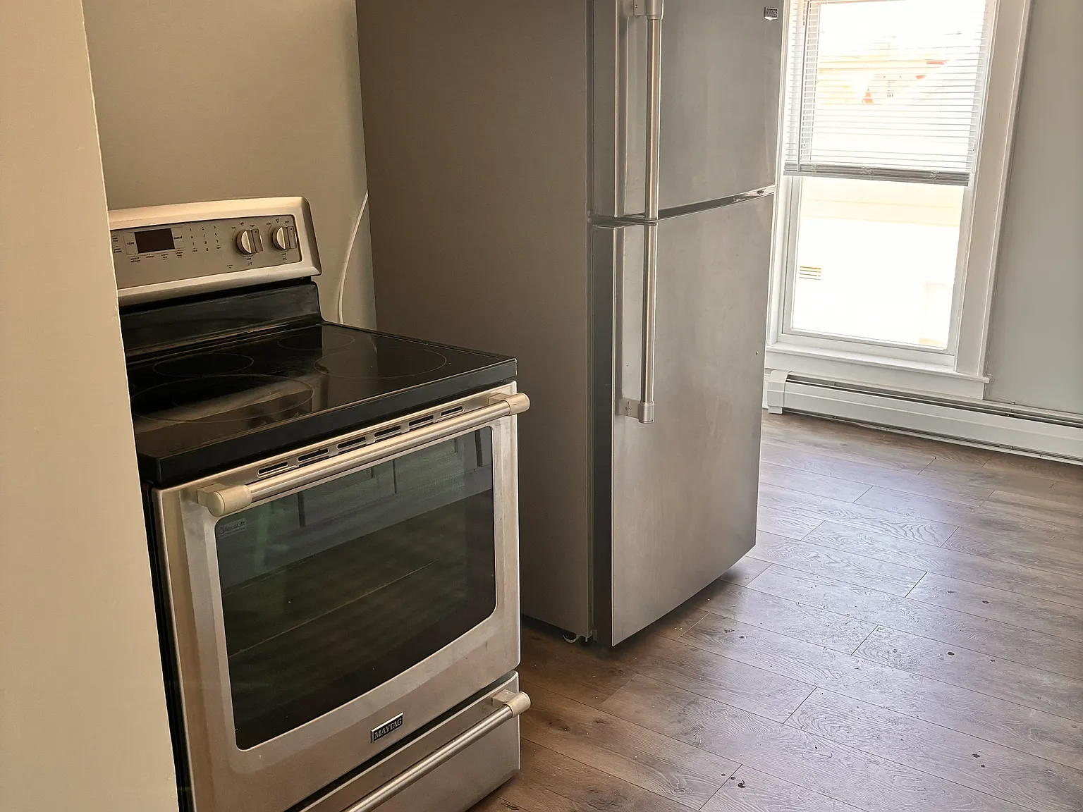 2 bed, 850 sqft, $1,695 — Photo 3