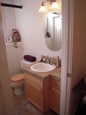 Powder room