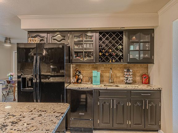 5th image of 1805 Sara Ann Cir