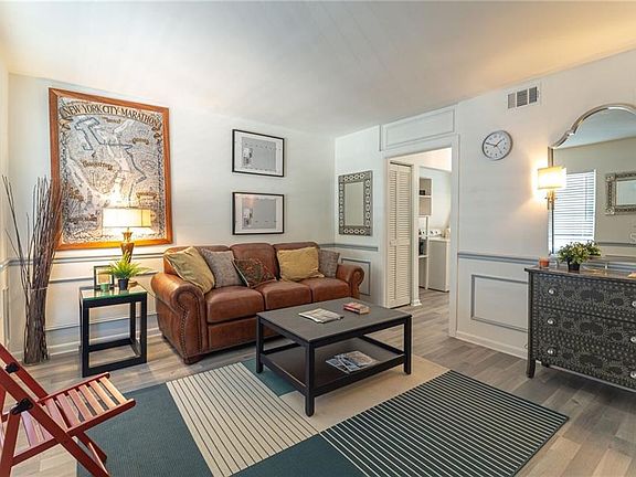 3rd image of 4002 S Branch Ave #D
