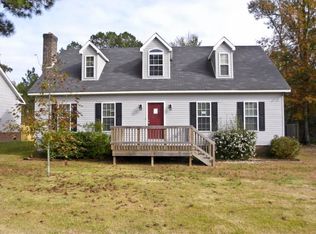 114 Dolphin St, Moyock, NC 27958