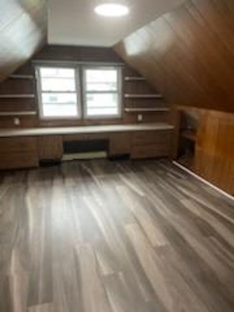 Spacious 4-Bedroom Home with 2.5 Baths for Rent — Photo 2
