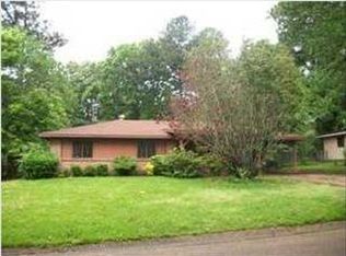 325 Queen Isabella Ln, Jackson, MS 39209