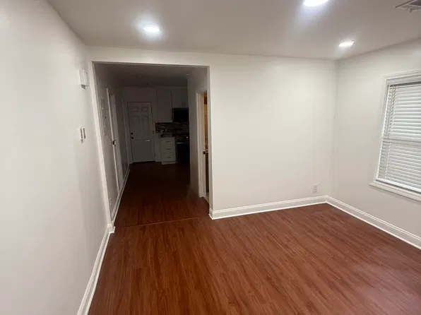 (undisclosed Address), Roslindale, MA 02131
