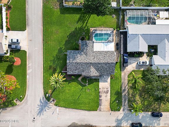 3rd image of 768 Knollview Blvd