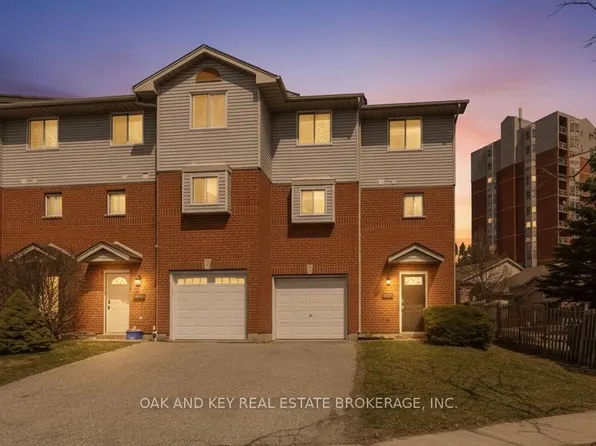 18 Chapman Ct, London, ON N6G 5A7