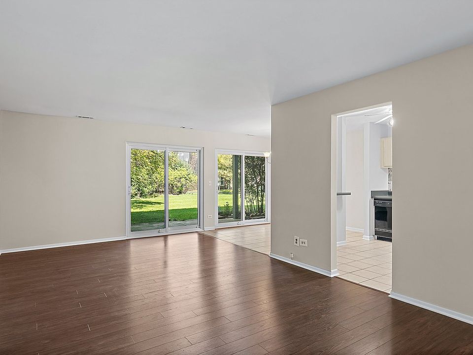 860 Yosemite Trl APT B, Roselle, IL 60172 MLS 11898132 Zillow