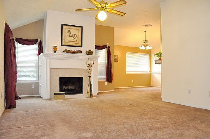 Great flow from living to dining areas