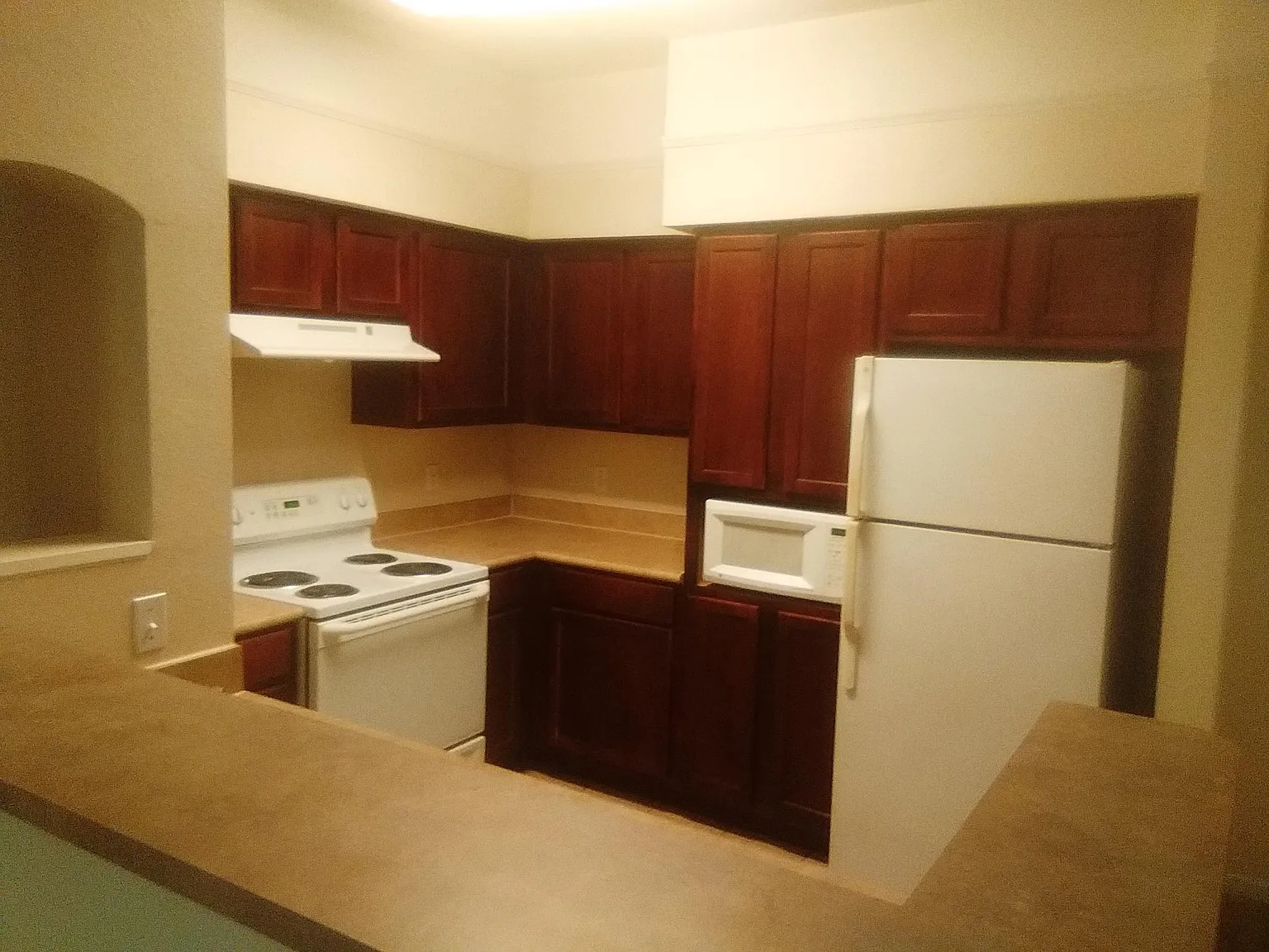 1 bed, 829 sqft, $1,350 — Photo 2