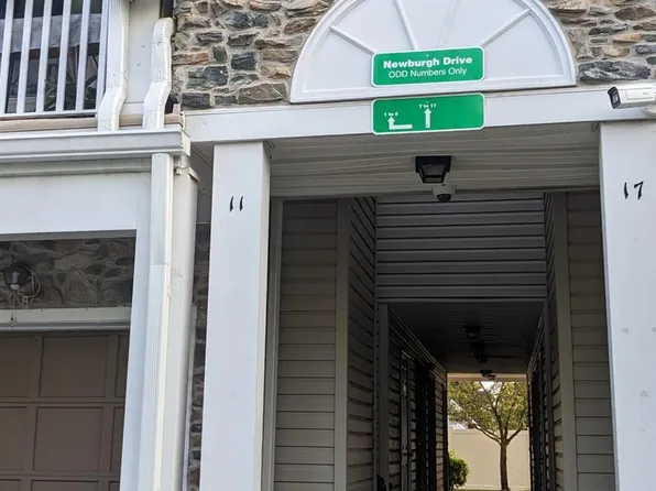 7 Newburgh Dr, Edison, NJ 08820