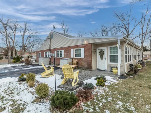 3 Pine Street #D, Toms River, NJ 08757