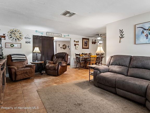 2nd image of 7106 Palisade Dr