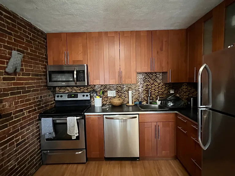 267 Main St #2A — Photo 5