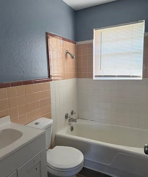 613 SW 45th St — Photo 14