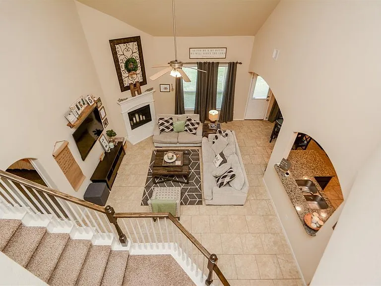 7418 Durango Creek Dr — Photo 3