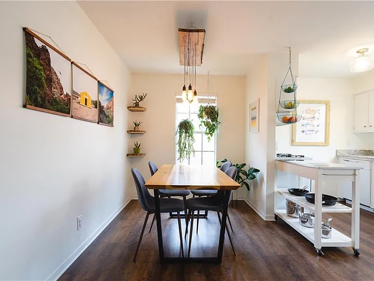 3100 Birdwood Cir — Photo 2