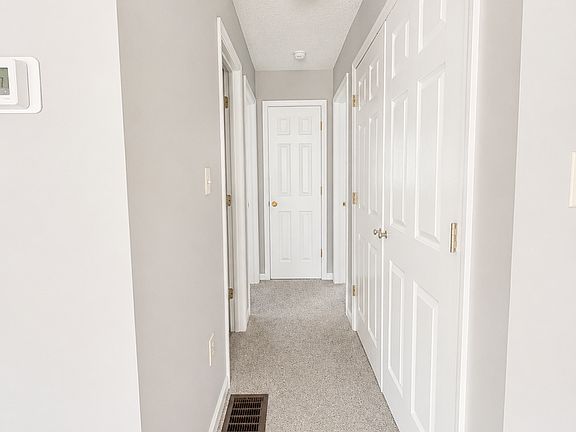 3rd image of 401 Noble King Ct