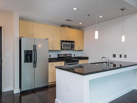 5th image of 1920 Adelicia St APT 302