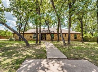 128 Timber Ridge Cir, Burleson, TX 76028