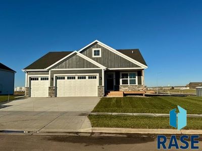 5901 S Hosta Ave, Sioux Falls, SD, 57108