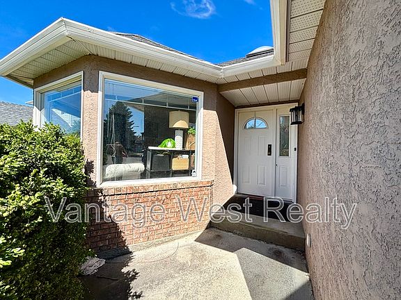 2nd image of 652 Southwind Dr