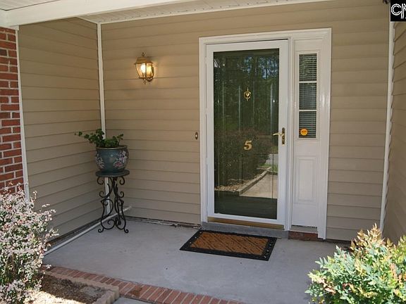 3rd image of 5 Harrington Ct