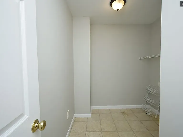 4014 Springfield Creek Dr — Photo 10