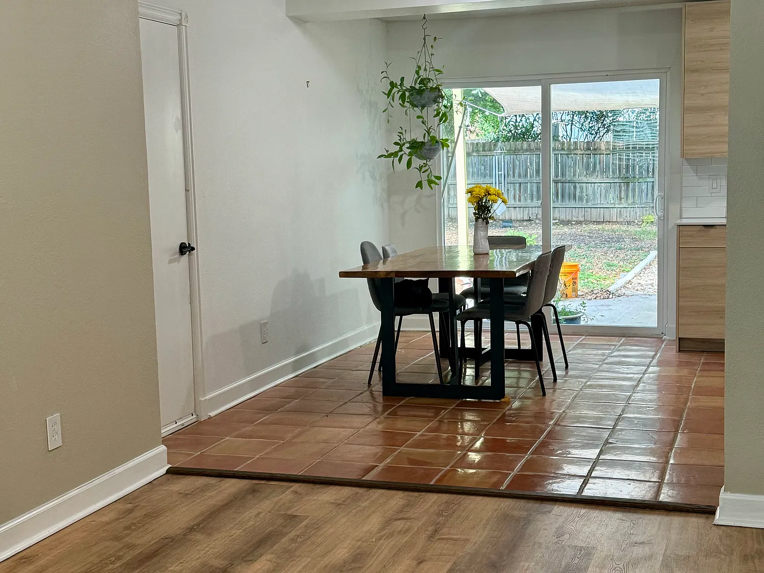 3 bed, 1332 sqft, $2,140 — Photo 3