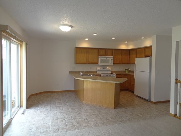 Kitchen/Dinette area