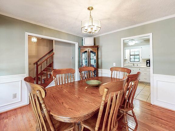 2nd image of 134 Glencarin Dr