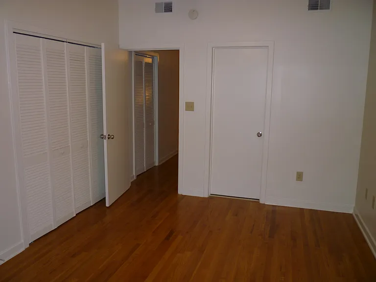 401 10th St NW #A103 — Photo 10