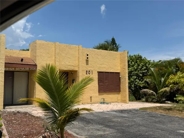 201 NW 43rd Pl #201, Pompano Beach, FL 33064