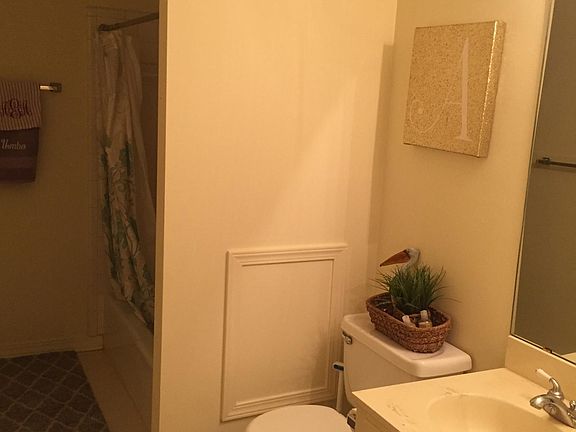 5th image of 703 Edgemont St