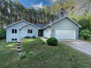 W6013 Archer Ln, Wild Rose, WI 54984